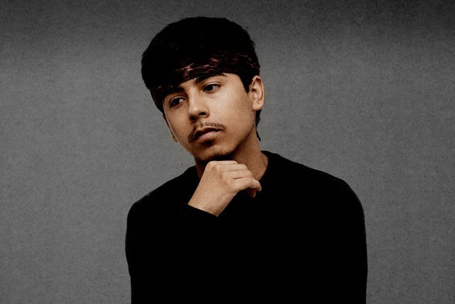 alt="Ivan Cornejo height compared to other regional Mexican artists"