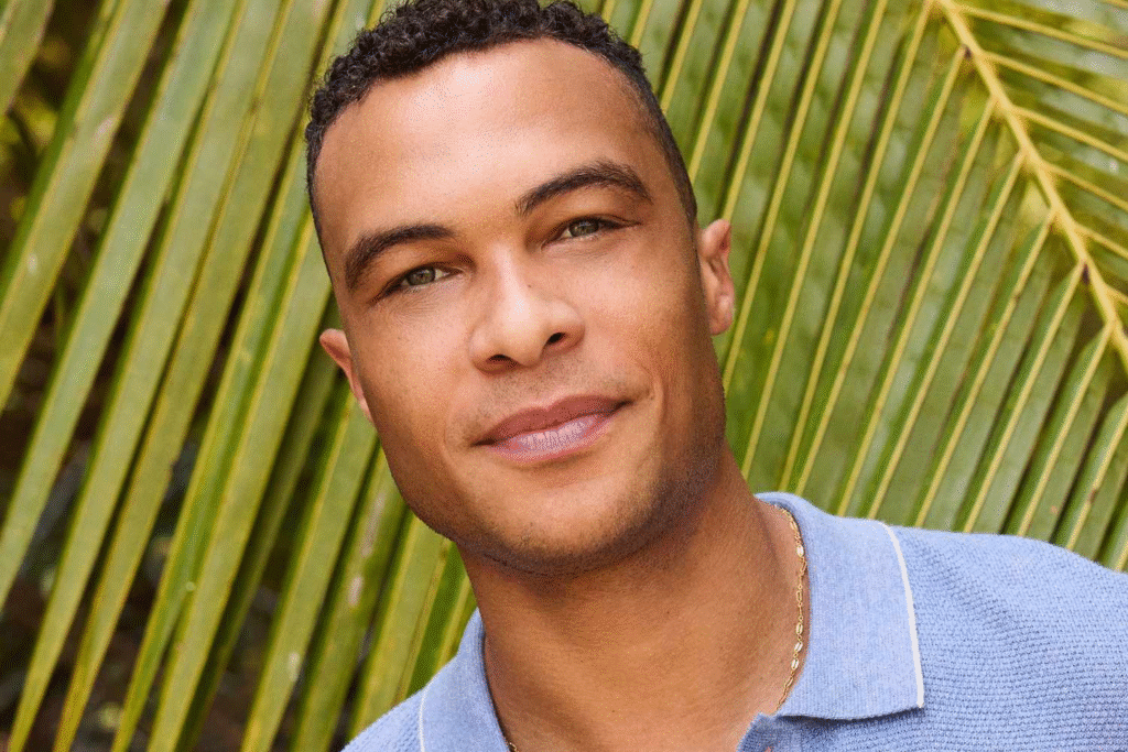 alt="Dale Moss former NFL player and TV personality from The Bachelorette"