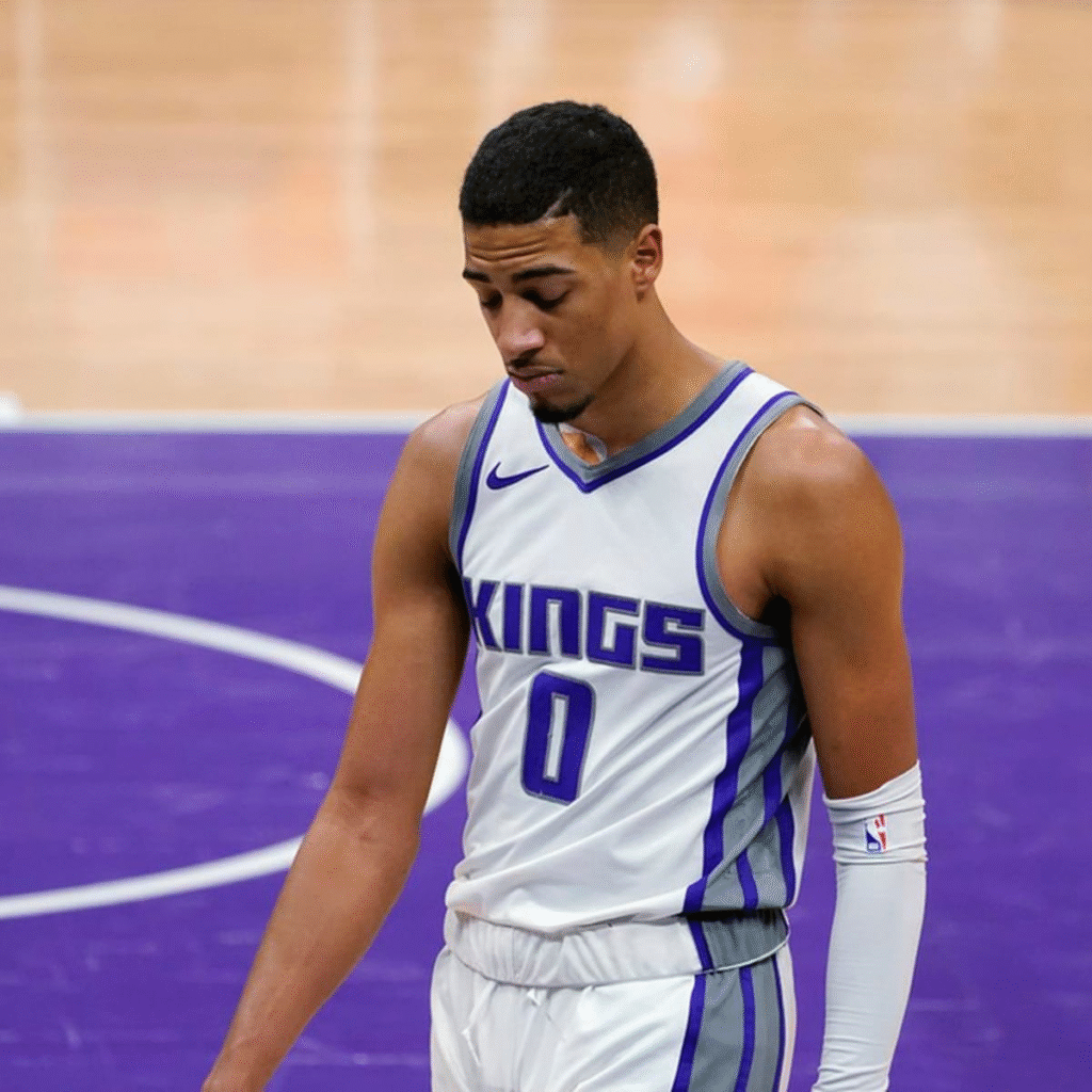 alt="Tyrese Haliburton height listed on official Indiana Pacers roster"